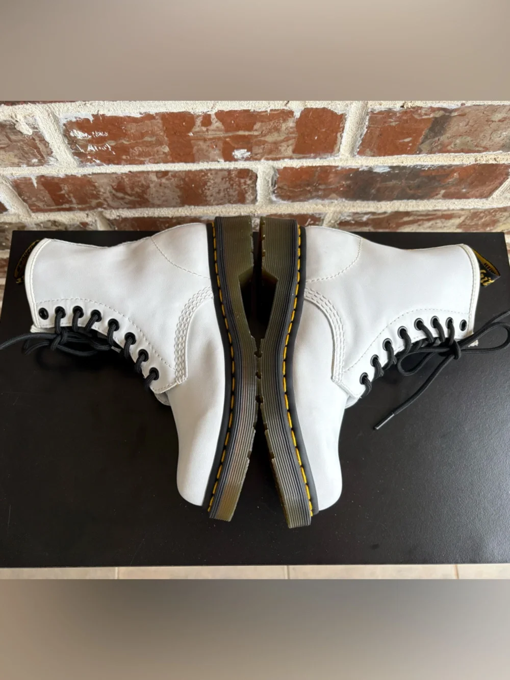 Dr. Martens Softy T 1460‎ Combat White Leather Boots Size 5